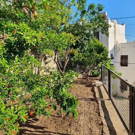 Villa Triplex With A Unique Wide View Of